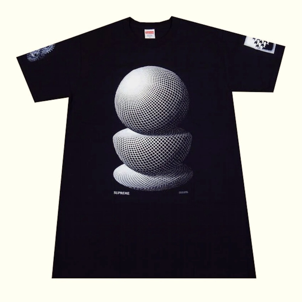 Supreme SS17 MC Escher T-Shirt authentic Size Medium